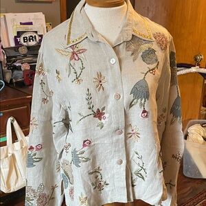 Coldwater Creek Beige Linen Top w/Floral Embroidery